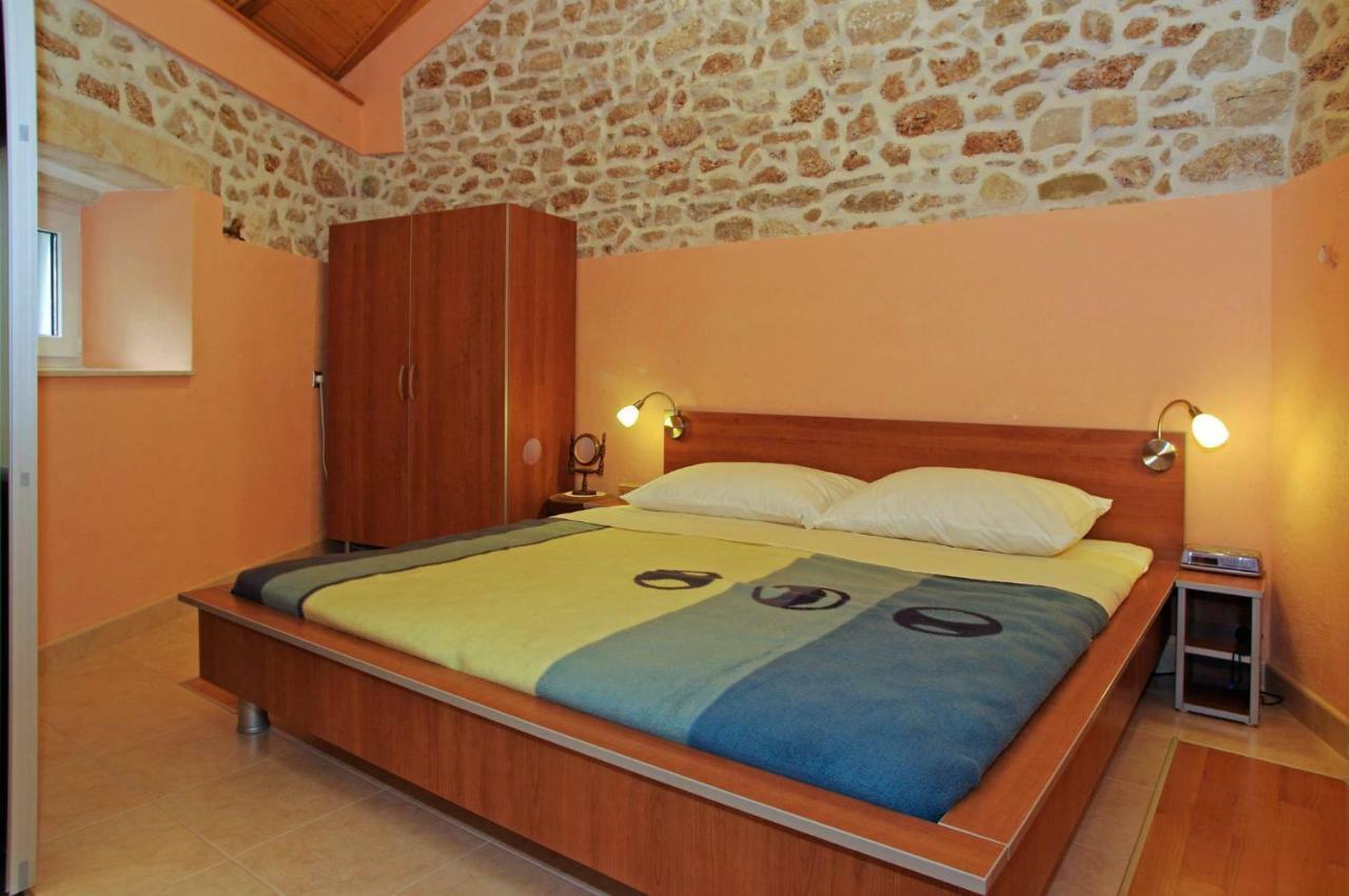 Apartment Menego A2 Bol-Center, Croatia Exterior foto