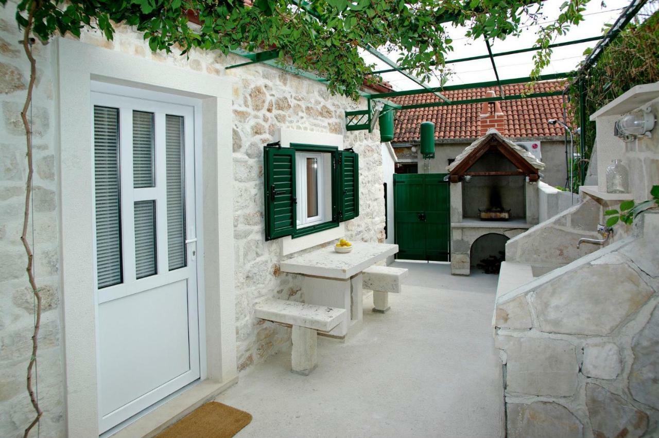 Apartment Menego A2 Bol-Center, Croatia Exterior foto